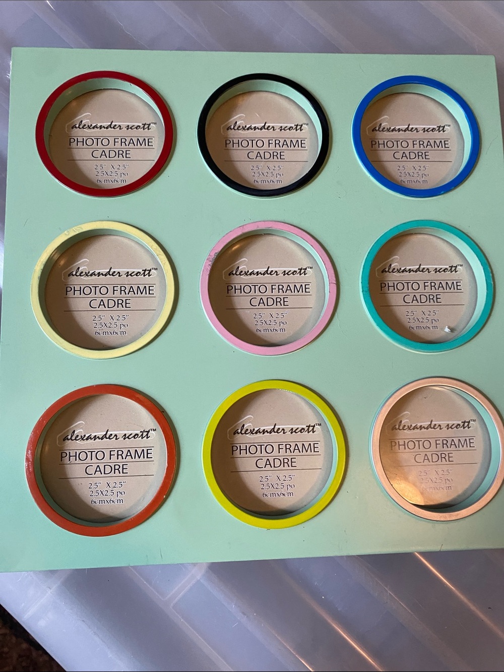 Mint Multi-Opening Colorful Round Photo Frame - Picture 1 of 1